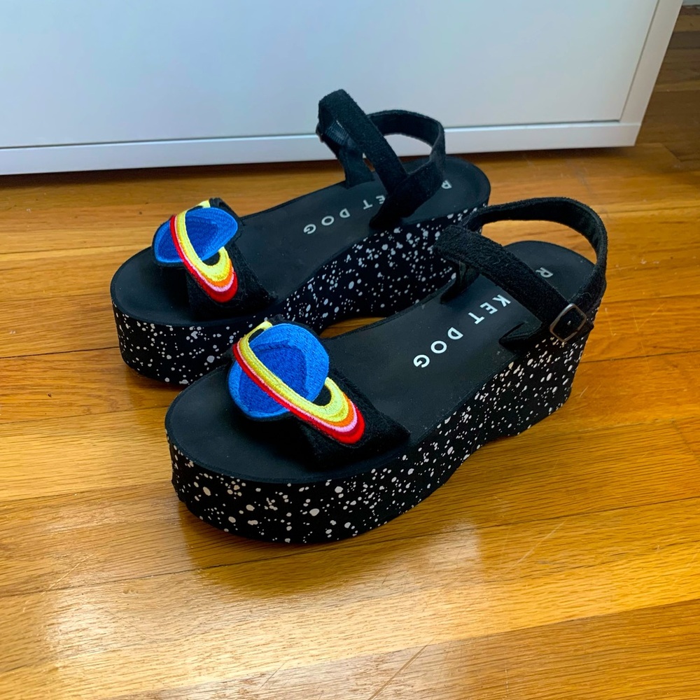 Rocket Dog platform planet and splatter sandals